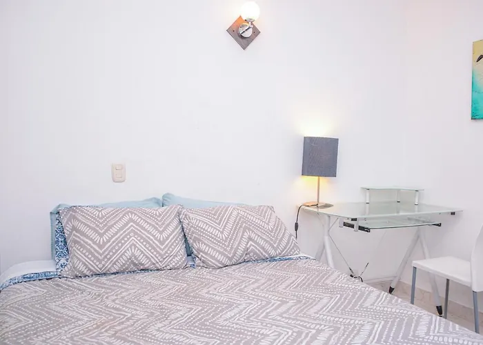 Manilla House